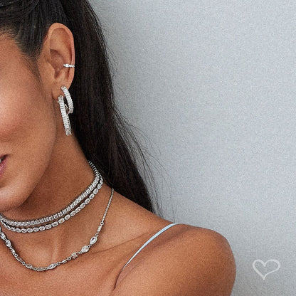 Brinco de Argola Debbi P Zircônias Baguete Folheado em Ródio Branco