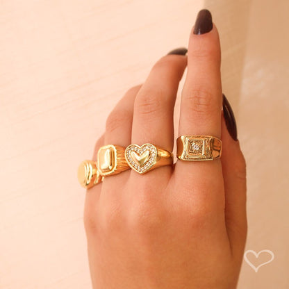 Anel de Dedinho Lara Coração Zircônias Folheado a Ouro 18k