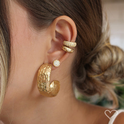 Brinco de Arogla Texturizada Frida Folheado a Ouro 18k