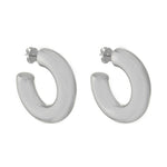 Brinco de Argola Tubo G Ariel Folheado em Ródio Branco