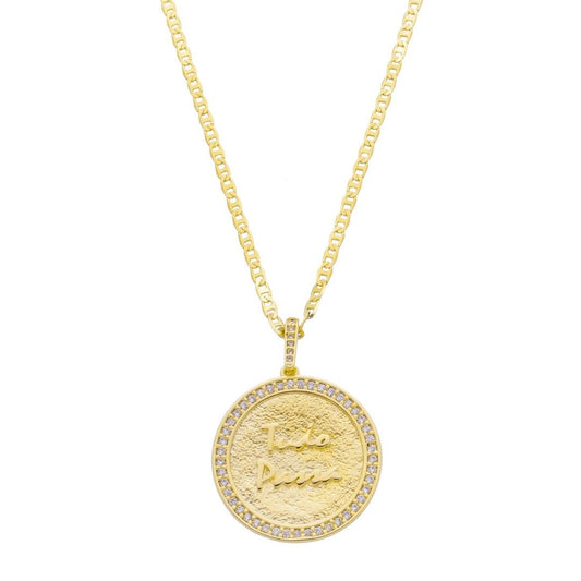 Colar Asha Medalha Tudo Passa Zircônias Folheado a Ouro 18k