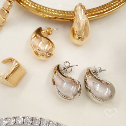 Brinco Hailey Gota Pequena Folheado a Ouro 18k Piuka