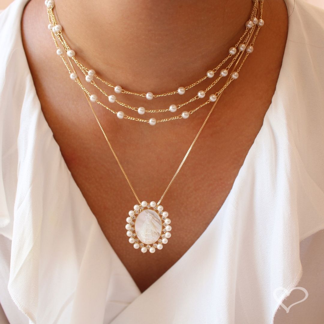 Colar Medalha Madrepérola Nossa Senhora Aparecida Folheado a Ouro 18k