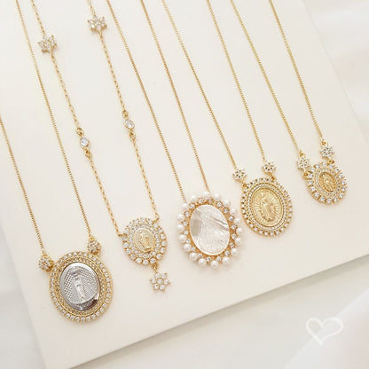 Colar Medalha Madrepérola Nossa Senhora Aparecida Folheado a Ouro 18k