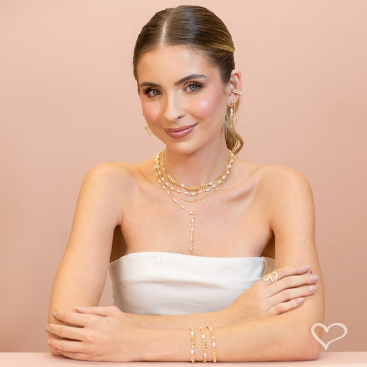 Colar Gravatinha Cecília Pérolas Folheado a Ouro 18k