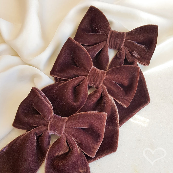 Laço de Cabelo Nat Veludo Alemão Marrom