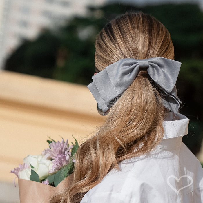 Laço de Cabelo Bia Crepe Acetinado Cinza