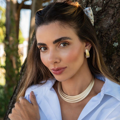 Gargantilha Agnes Metal Acetinado Folheada a Ouro 18k