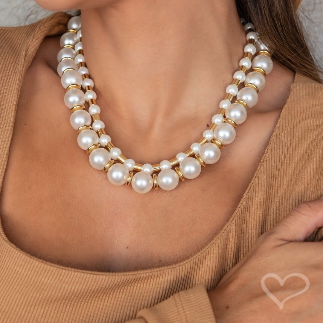 Colar de Pérolas Leonor Tubos Metal Folheado a Ouro 18k