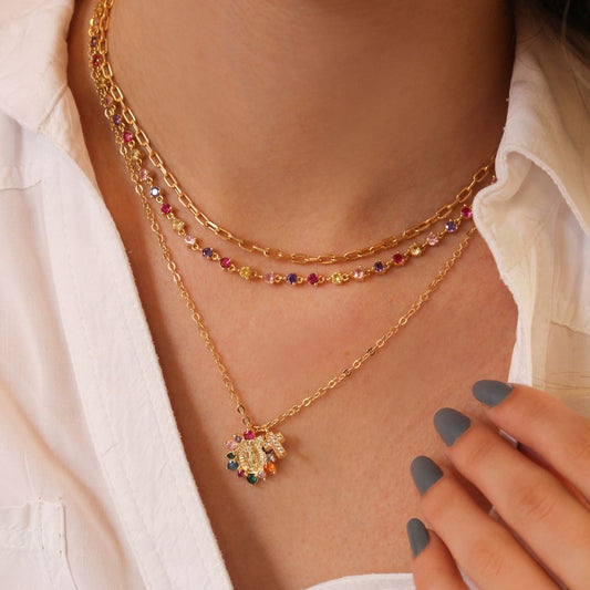 Colar Mini Medalha Nossa Senhora das Graçsa Cruz Zircônias Coloridas Folheado a Ouro 18k