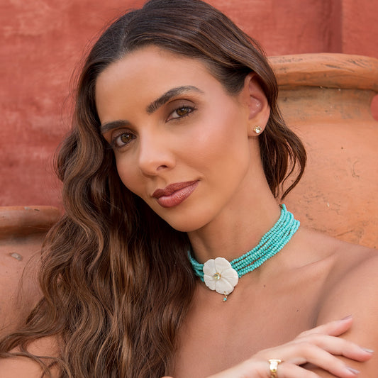 Gargantilha Jaque Flor Madrepérola Zircônia Cristais Turquesa Folheada a Ouro 18k