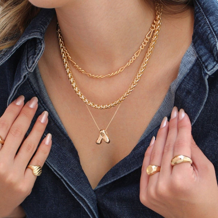 Colar com Letra Inicial Bold Folheado a Ouro 18k