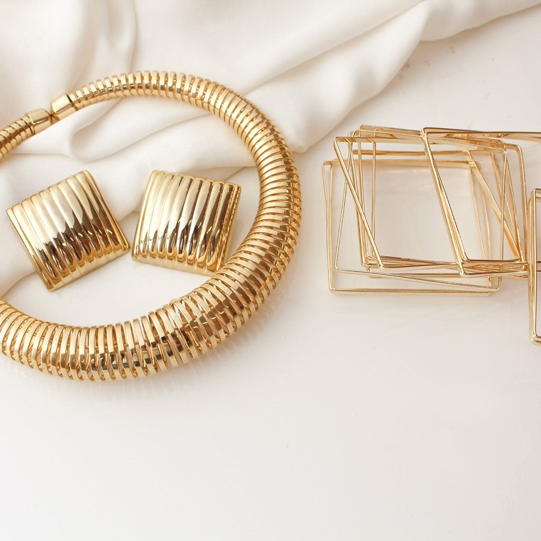 Mix de Pulseiras Quadradas Larissa Folheado a Ouro 18k