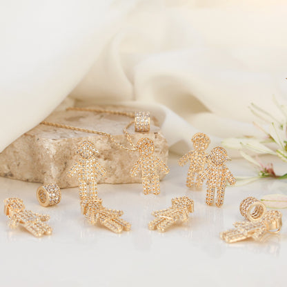 Pingente Menino Zircônias Folheado a Ouro 18k