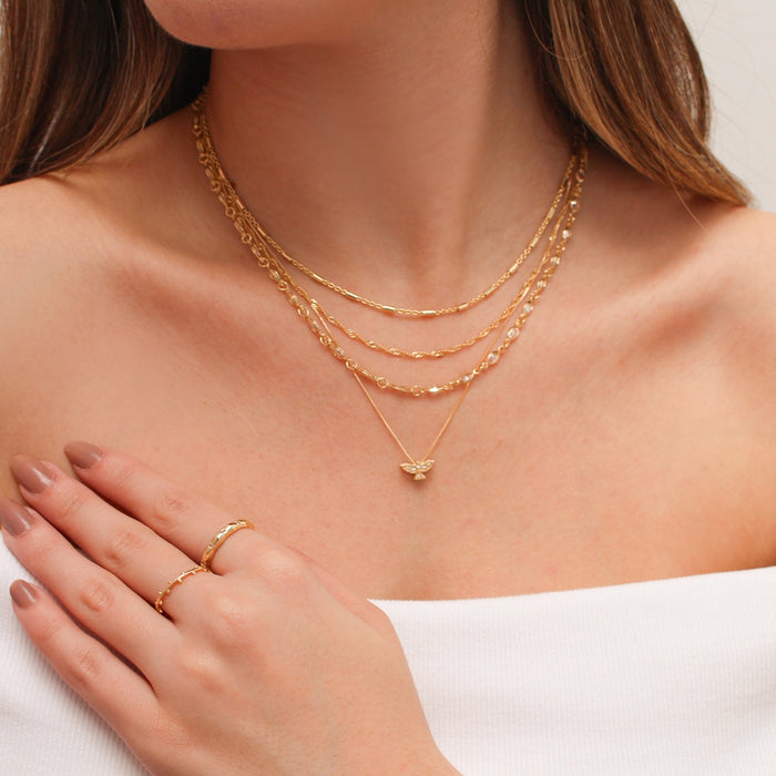 Colar Mini Espiríto Santo Zircônias Folheado a Ouro 18k