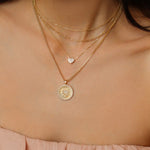 Colar Medalha Vintage Coração Piuka Folheado a Ouro 18k