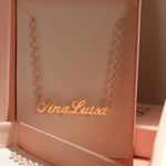 Colar Personalizado Manuscrito Nome Pérolas Folheado a Ouro 18k