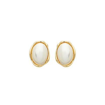 Brinco Botão Oval Marilia Resina Madrepérola Dourado