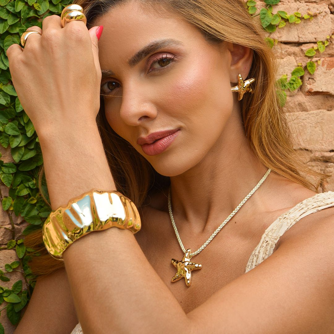 Colar Corda Nude Fiorella Pingente Estrela do Mar Folheado a Ouro 18k