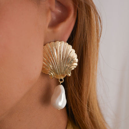 Brinco Conha Muriel Pérola Folheado a Ouro 18k