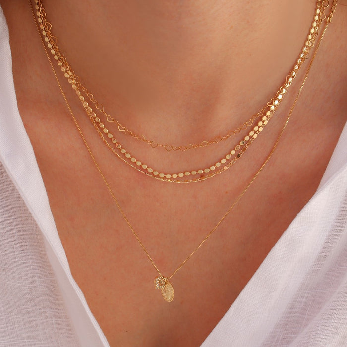 Colar Mini Medalha Nossa Senhora das Graças Mini Coração Zircônias Folheado a Ouro 18k