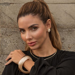 Brinco Botão Oval Lara Off White Folheado a Ouro 18k