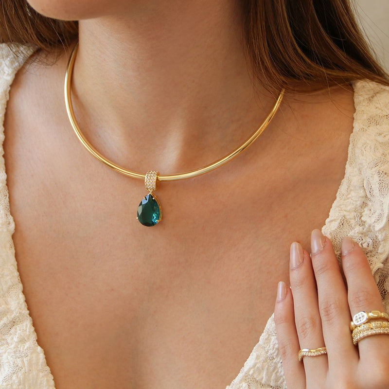 Gargantilha Clara Pingente Gota Zircônia Esmeralda Folheado a Ouro 18k