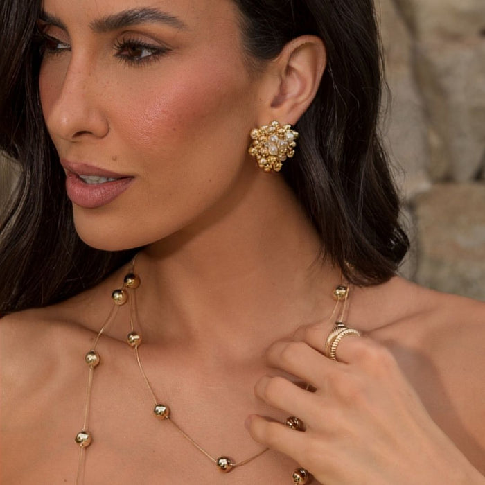 Brinco Orgânico Esferas e Pérolas Ari Folheado a Ouro 18k