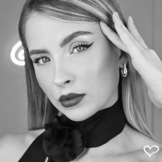 Fe Tumas - Mix Choker Flor Pescoço