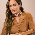 Thais Aguiar - Brinco Orgânico Nora e Lenço de Seda - Piuka