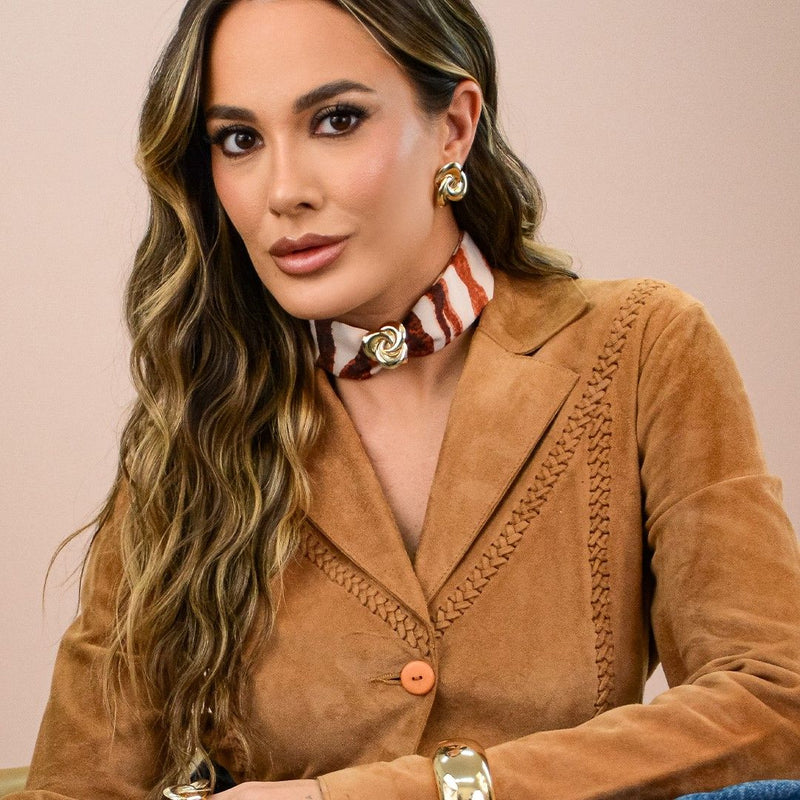 Thais Aguiar - Brinco Orgânico Nora e Lenço de Seda - Piuka