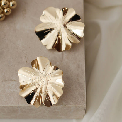 Brinco Flor Orgânico Cláudia Folheado a Ouro 18k