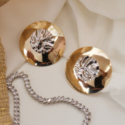 Brinco Botão Texturizado Teresa Folheado a Ouro 18k Folheado em Ródio Branco