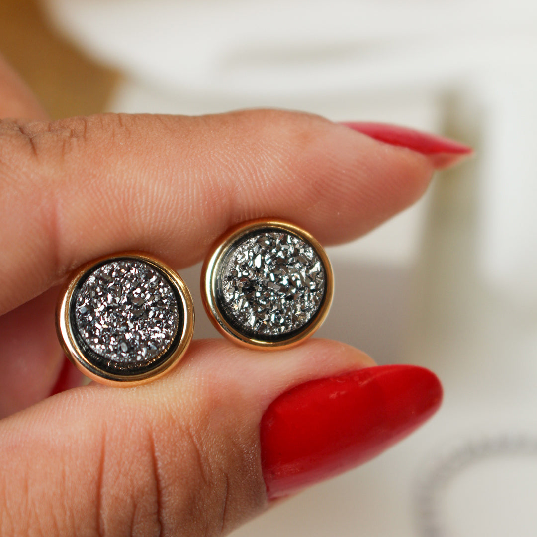 Brinco Bárbara Pirita Grafite Folheado a Ouro 18k