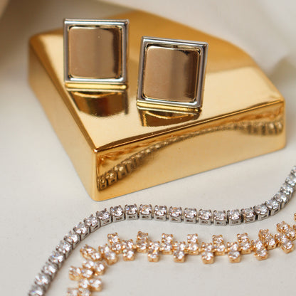 Brinco Quadrado Letícia Folheado a Ouro 18k Folheado em Ródio Branco
