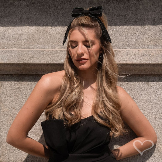 Mix Nat Mosca - Laço Marcela Preto Bordado e Argola Demy