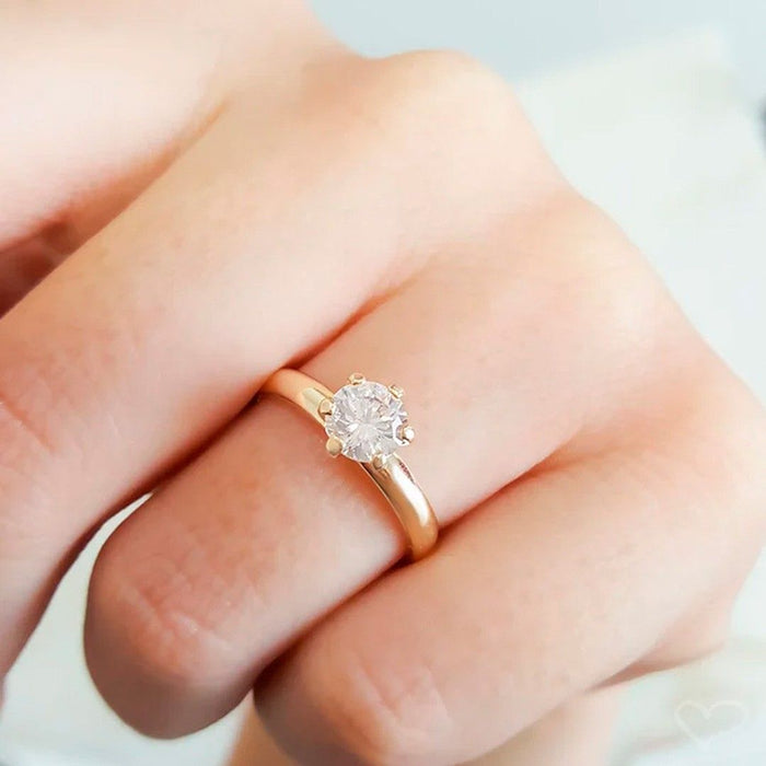 Anel Solitário Piuka Celina Zircônia Cristal Folheado a Ouro 18k