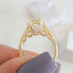 Anel Solitário Piuka Charlotte Zircônia Cristal Trabalhado Folheado a Ouro 18k - Piuka