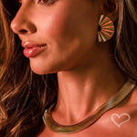 Brinco Alana Leque Texturizado Folheado a Ouro 18k - Piuka