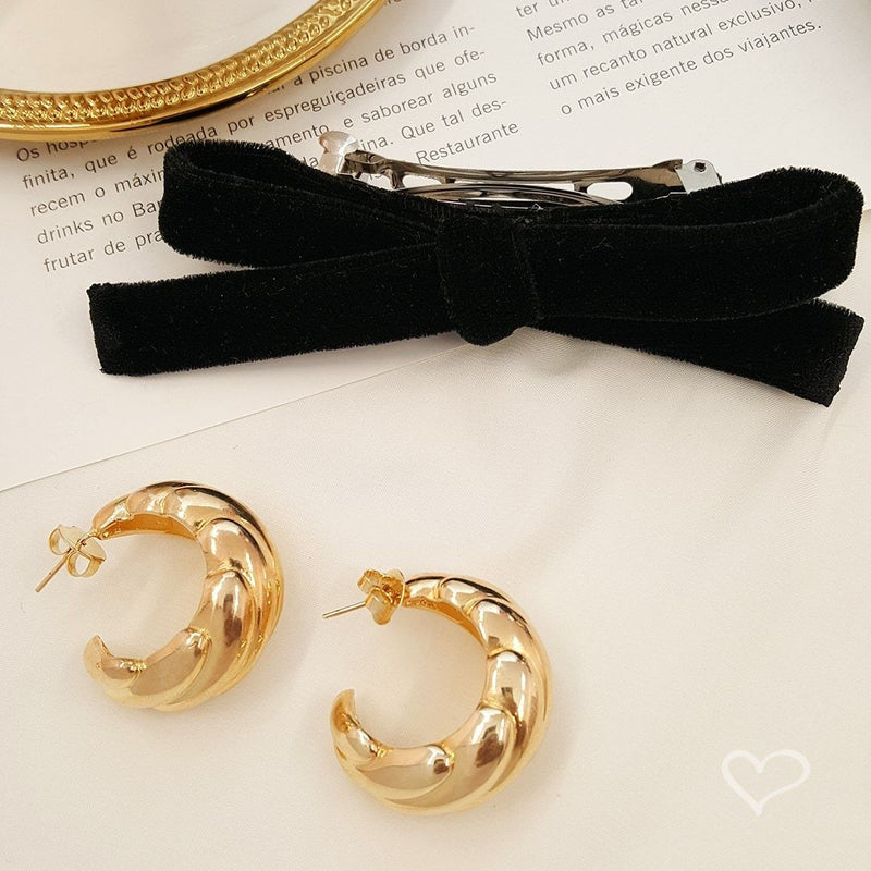 Brinco Argola Vintage Maya Ondulado Folheada a Ouro 18k - Piuka