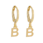 Brinco Argolinha de Letra/inicial Folheada a Ouro 18k - Piuka