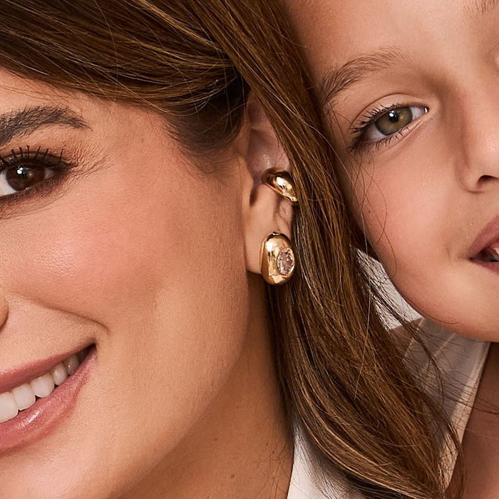Brinco Botão Sarah Zircônia Folheado a Ouro 18k