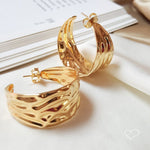 Brinco de Argola Texturizada Michelle Folheado a Ouro 18k - Piuka