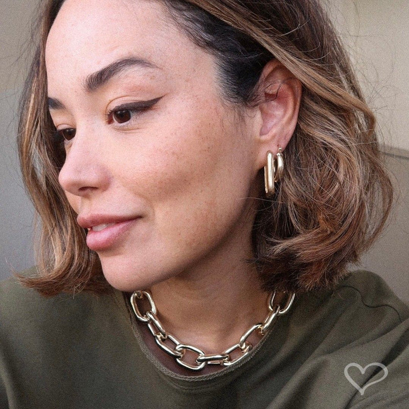 Brinco de Argola Tubo Nana P Folheado a Ouro 18k - Piuka
