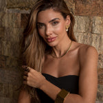 Brinco de Coração Melina Off White Folheado a Ouro 18k - Piuka
