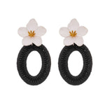 Brinco de Flor Verbena Branco e Preto - Piuka