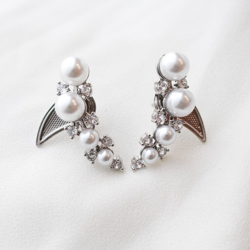 Brinco Ear Cuff Bárbara Pérolas e Zircônias Folheado em Ródio Branco - Piuka