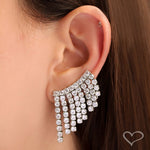 Brinco Ear Cuff Brigite Zircônias Franjas Folheado em Ródio Branco - Piuka