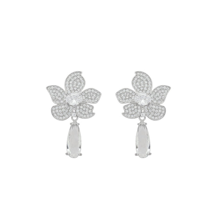 Brinco Flor Penélope Zircônias Folheado em Ródio Branco