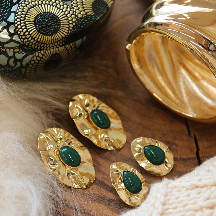 Brinco Gota Orgânico Kelly Verde Folheado a Ouro 18k